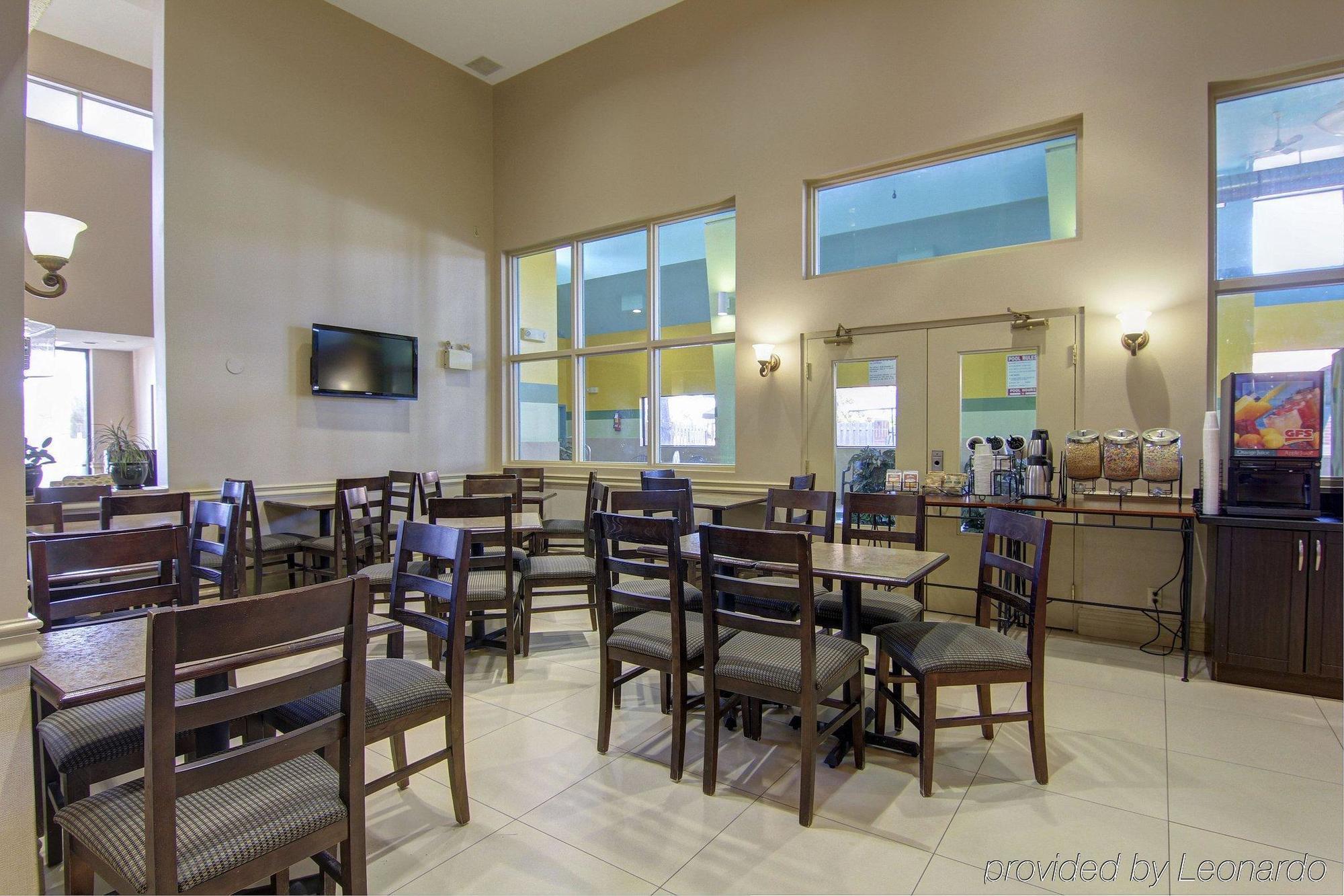 Comfort Inn & Suites Ambassador Bridge Windsor Exteriör bild